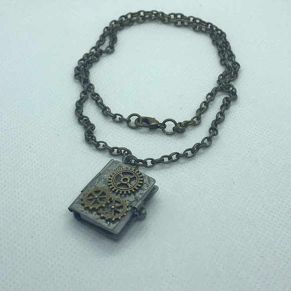 🔥 PRICE DROP!!! Steampunk Book Necklace NWT - Picture 5 of 8